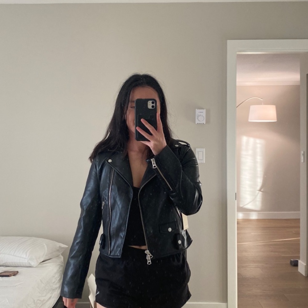 Wilfred Briar Leather Jacket - BNWT - Picture 2 of 3